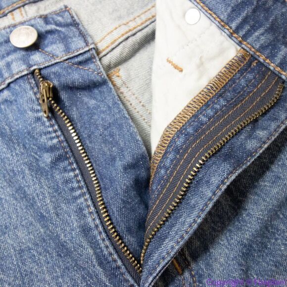 Madewell Classic Straight Jeans in Corson‎ Wash, 25 - Picture 12 of 16